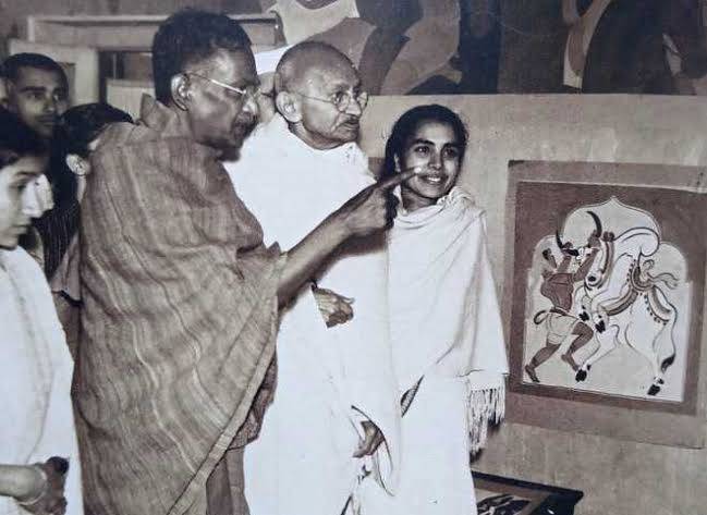 Nandalal Bose with Gandhi